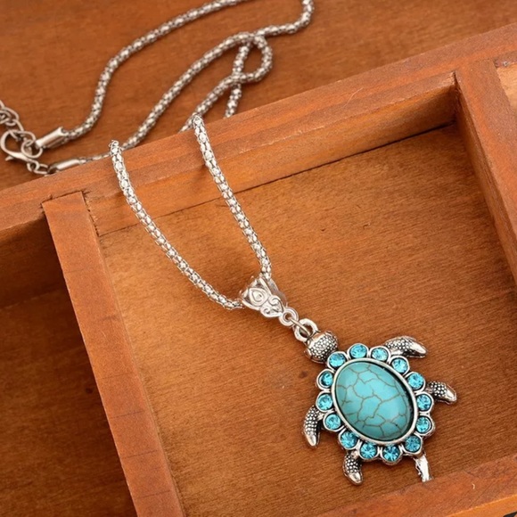 NewTurquoise Turtle Pendant &Sterling Silver Chain - Picture 5 of 6